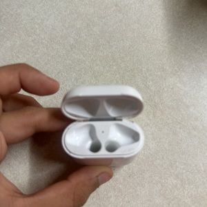 Apple Airpods pod